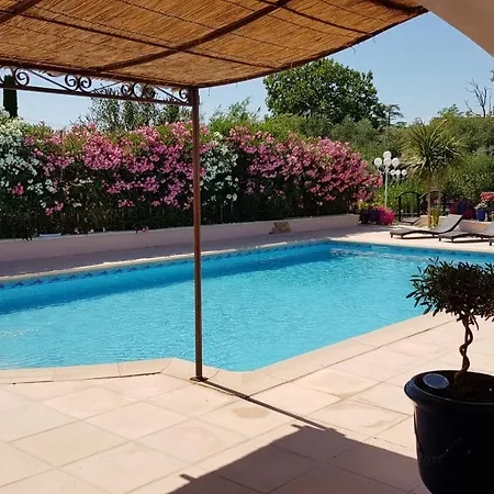 La Voliere Feriehus Cardet